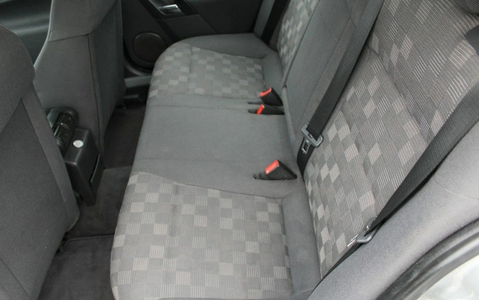 Opel Vectra cena 8900 przebieg: 258000, rok produkcji 2003 z Pobiedziska małe 79